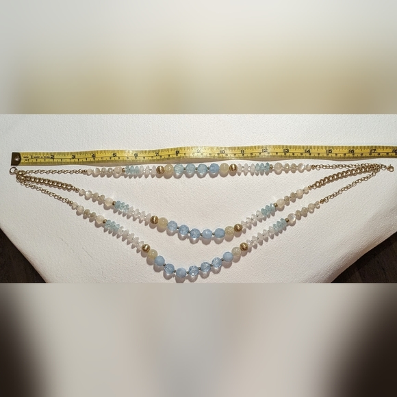 Triple stand vintage blue & white frosted gold tone necklace 18" - Picture 5 of 11